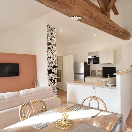 Cozy La Seguiniere